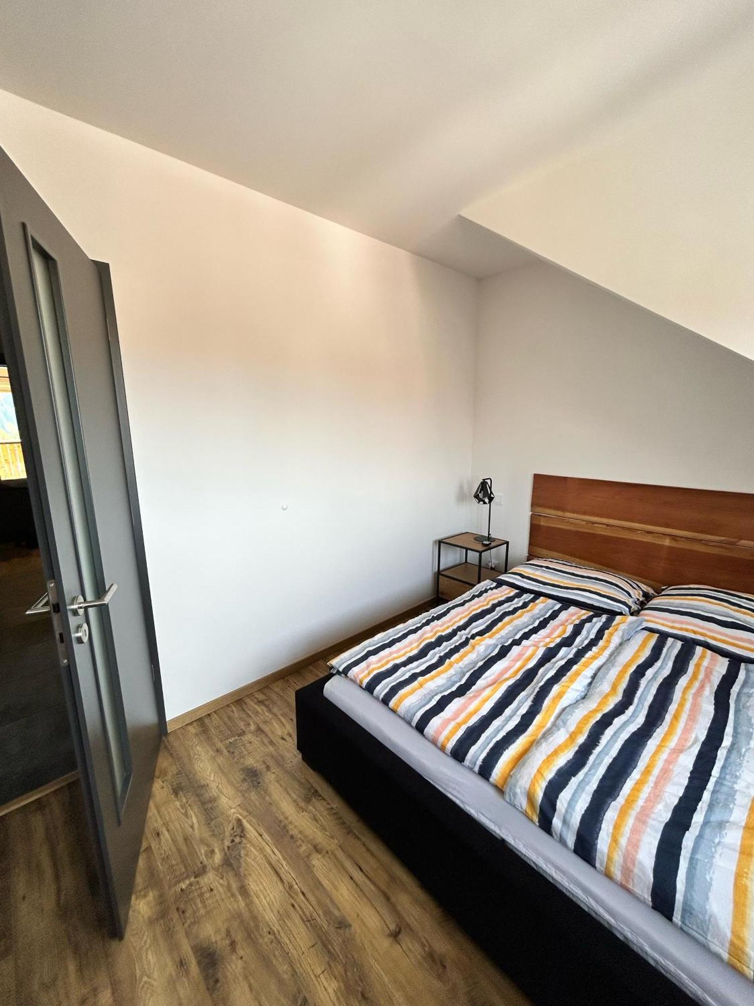 Apartman Mavis Kasperske Hory Esterno foto